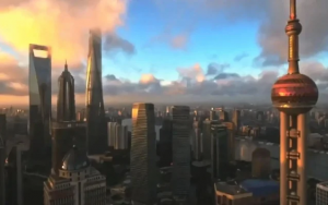 上海天际线演变与《城市：天际线》在线人数纪录对比